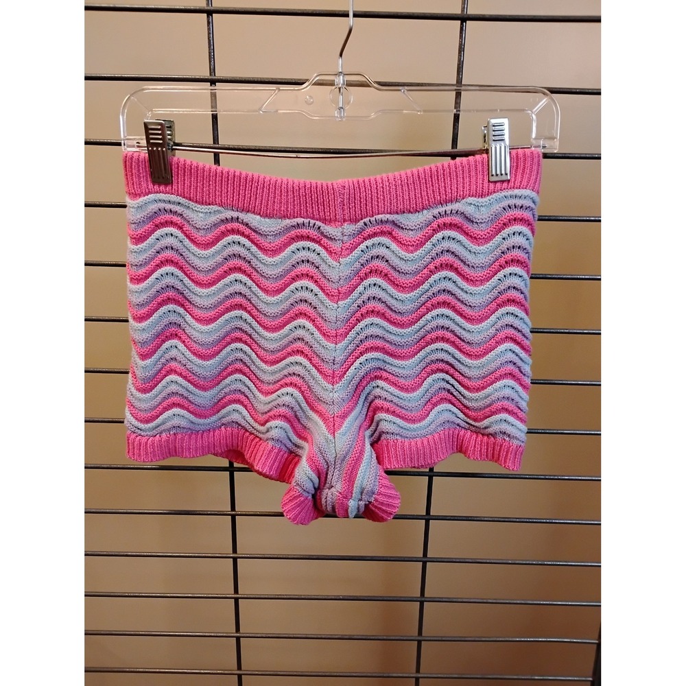 No Boundaries Pink Blue Chevron Knit Shorts XS Retro Wavy Crochet Style Summer